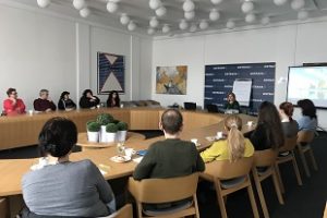 Beseda na téma Specifika práce s romským žákem 2 Beseda na téma Specifika práce s romským žákem 2