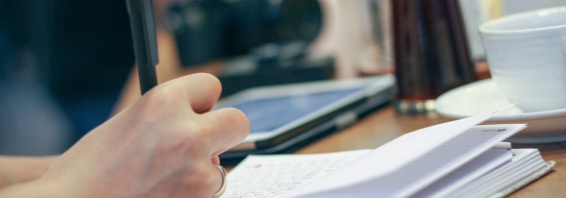 psaní poznámek_business-1868015_1920