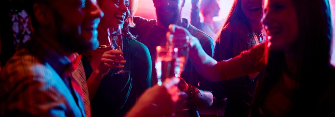 noční život_ autor pressmaster_97703200