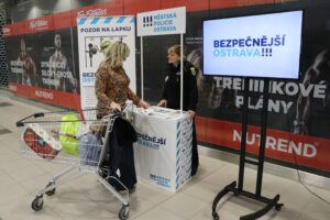 2212_Bezpecnejsi nakupovani a parkovani_IMG_2433