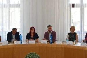 20230907_Kulaty stul OSPOD_ustavni vychova (3)