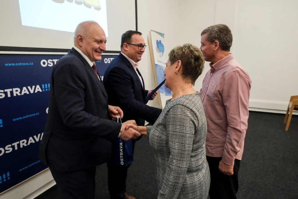 Pěstounská péče Ostrava, poděkování. Foto: Adolf Horsinka